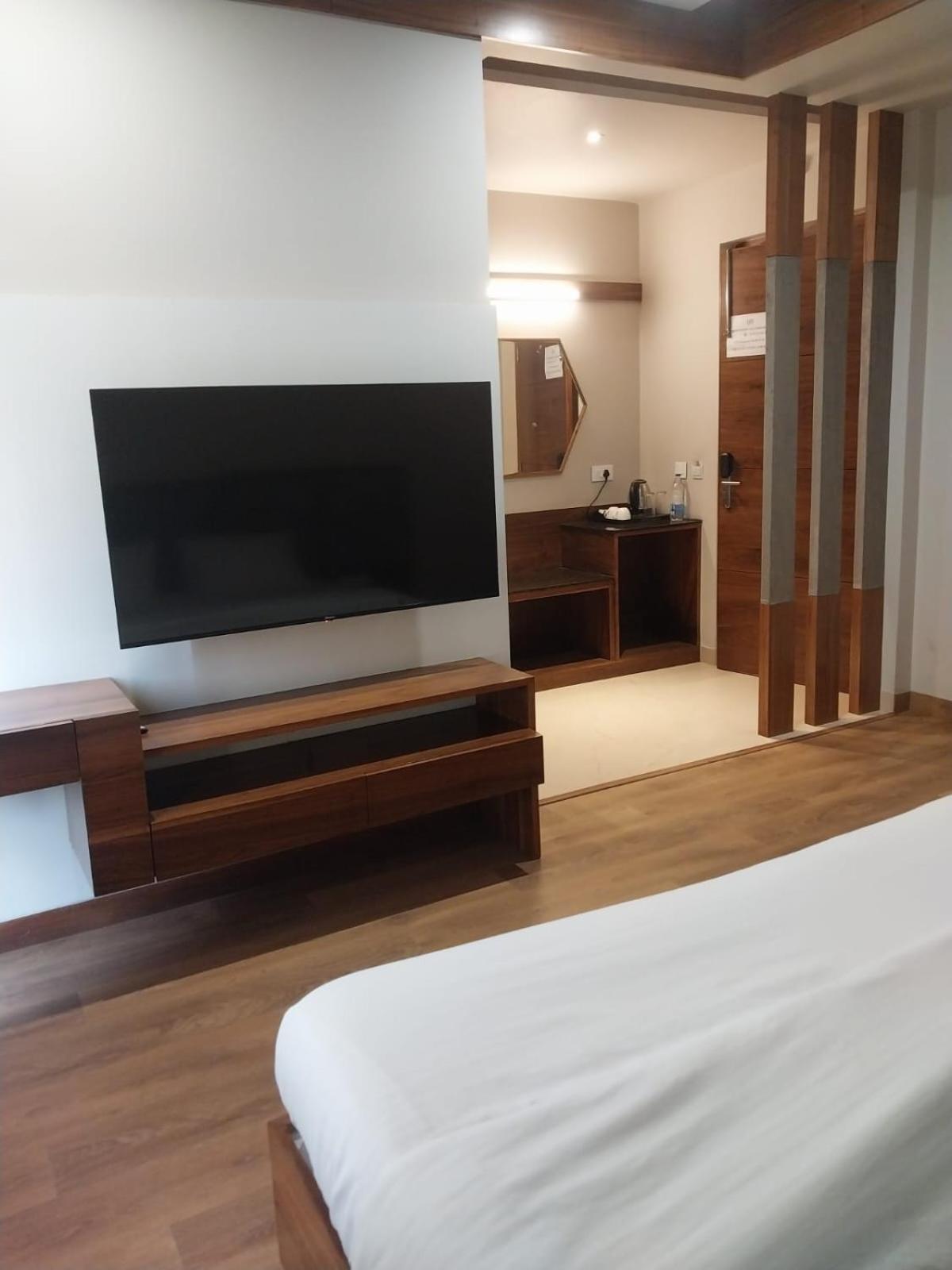 Hotel Endora Patiāla Kültér fotó